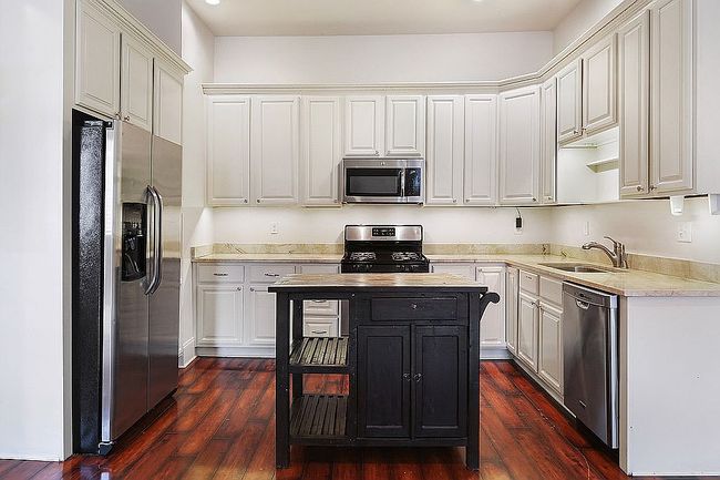 Image of 919 Hillary St