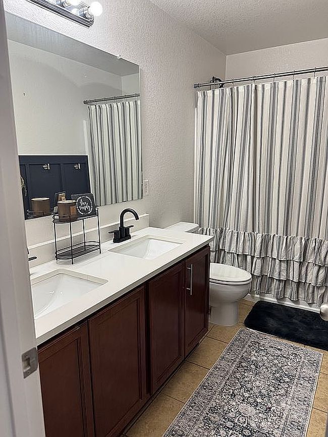 Image of 26950 Villa Toscana
