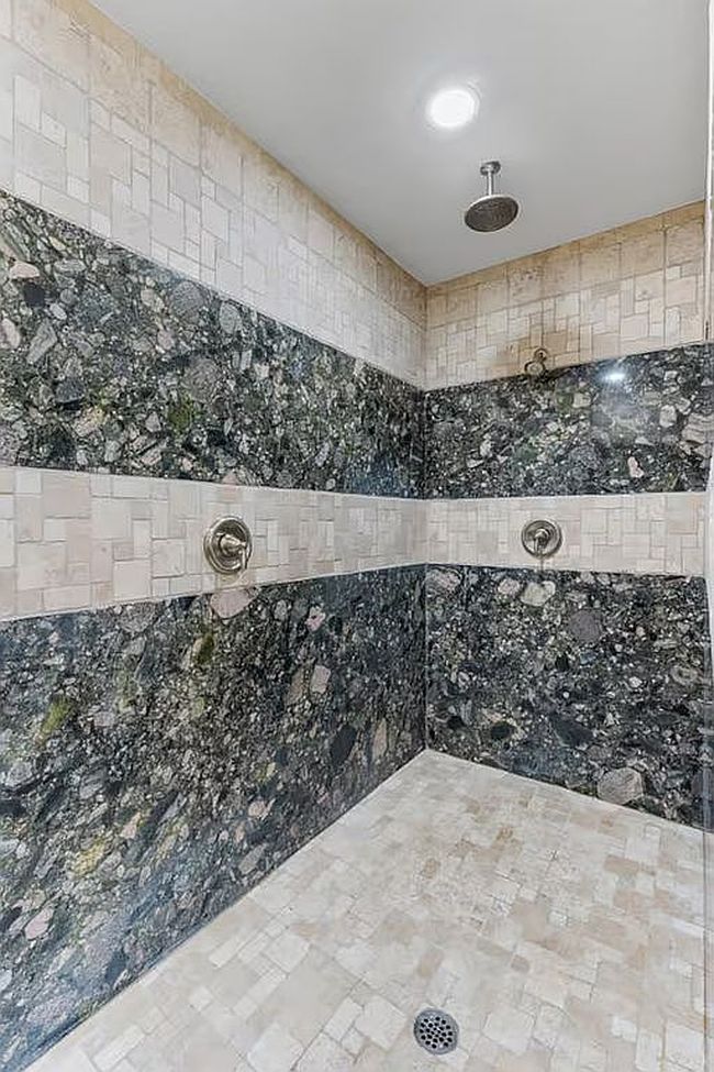 Image of 705 N Lochwood Dr