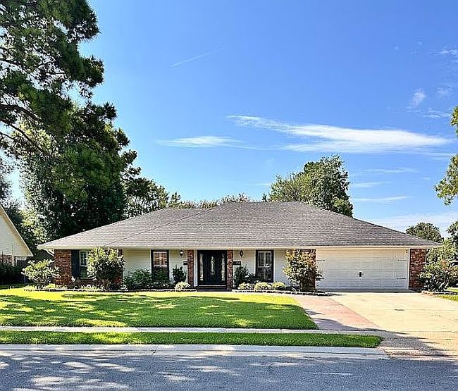 Photo of 232 Summit Dr, Bossier City, LA