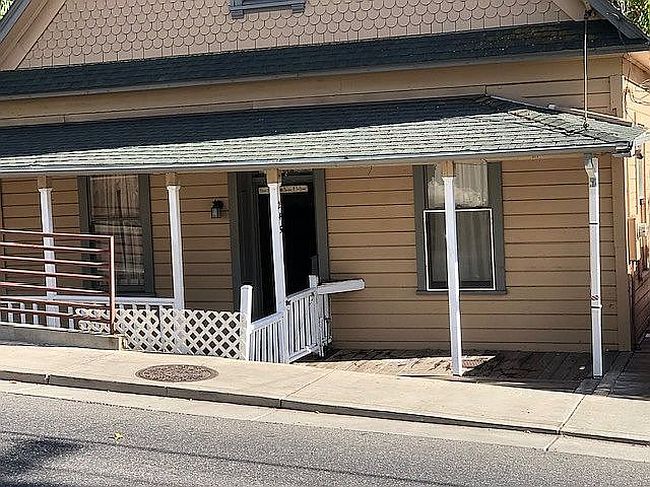 Image of 245 E Main St