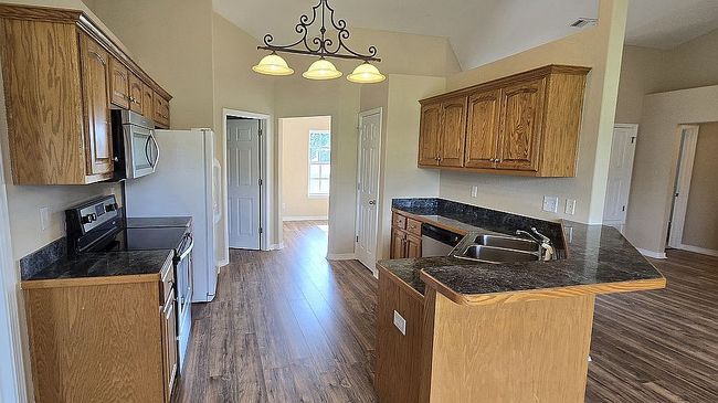 Image of 3332 N Simmons Rd