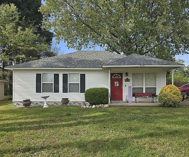 Image of 114 Walnut St