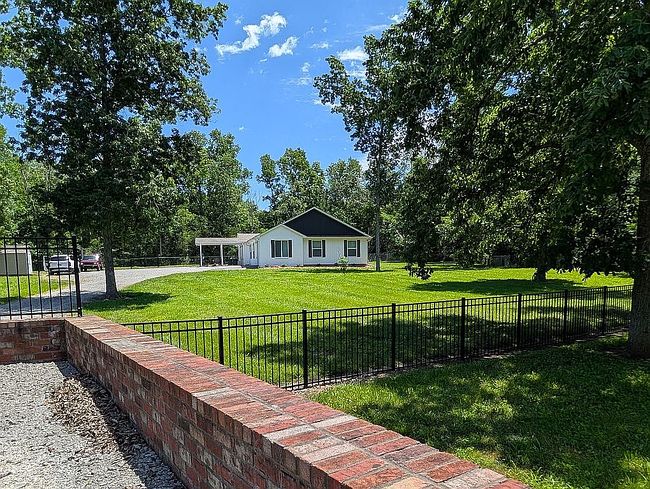 Photo of 5211 Snail Shell Cave Rd, Rockvale, TN