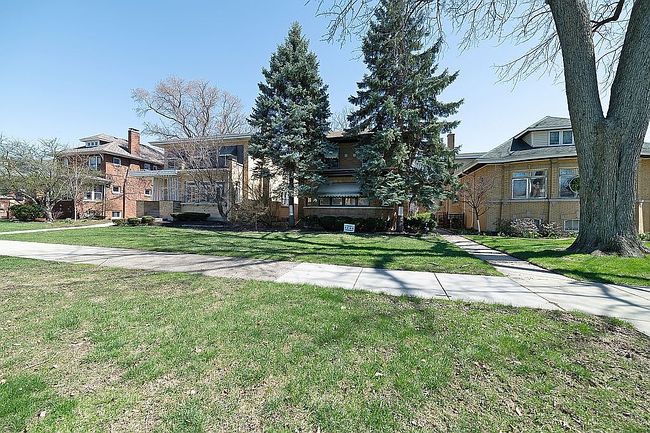 Image of 10247 S Bell Ave