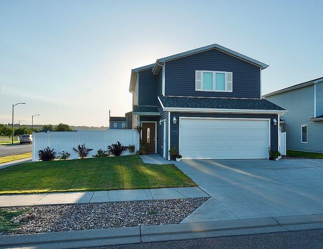 Photo of 3825 Amity Cir Se