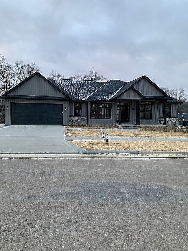 Image of 104 Plymouth Rd