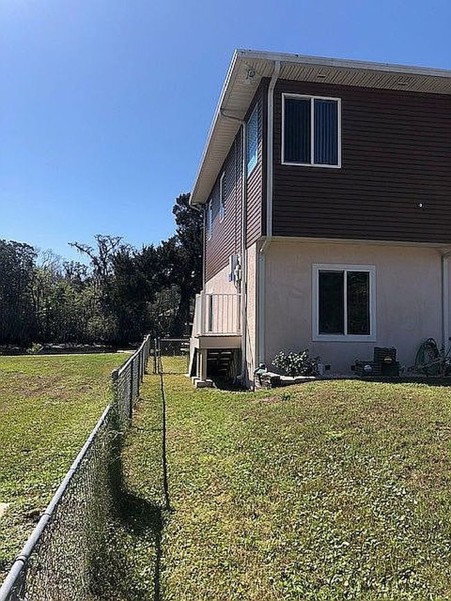 Image of 7 Oak Dr