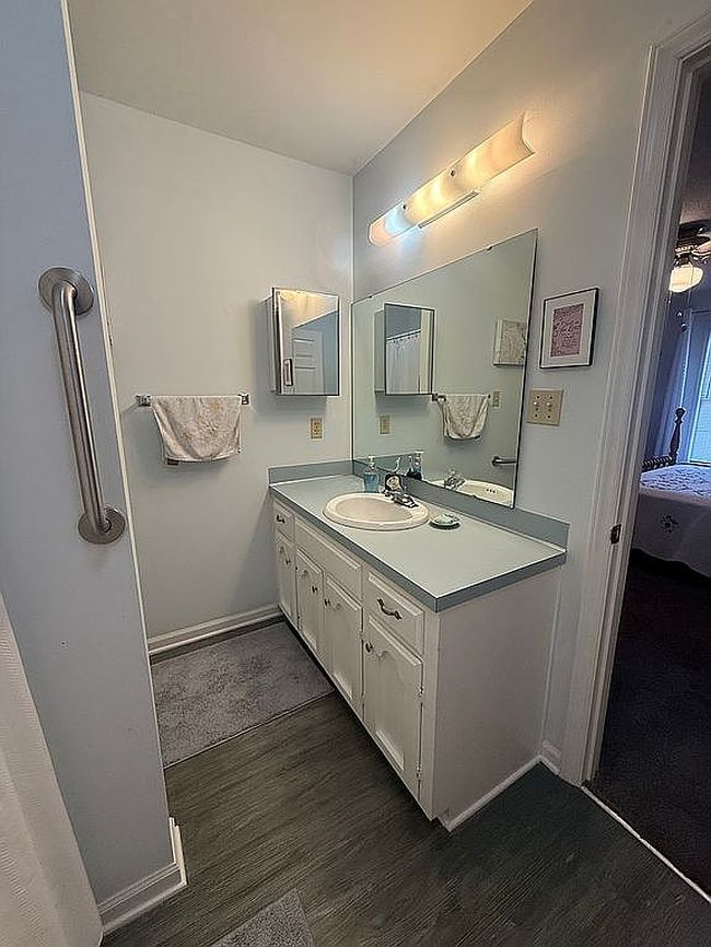 Image of 248 Pointe Cir