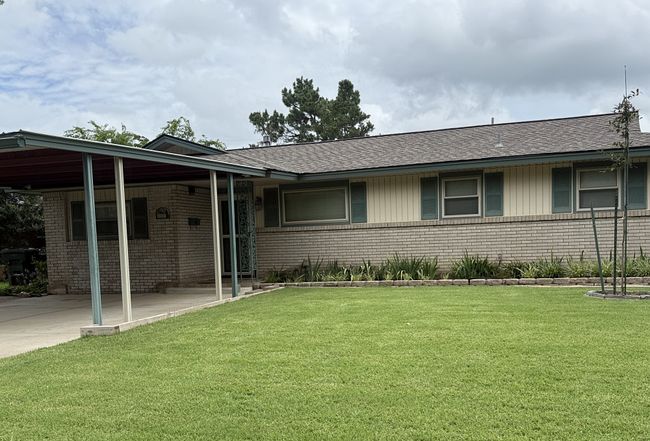 Additional photo 3 of property located at 1311 Erie Ave