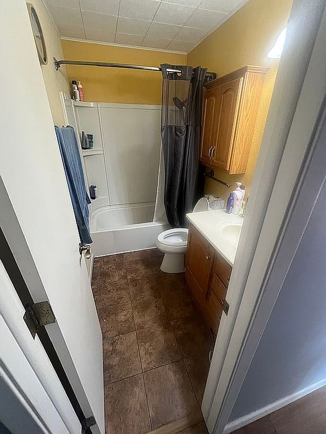 Photo of 6675 Nw 5th St, Des Moines, IA