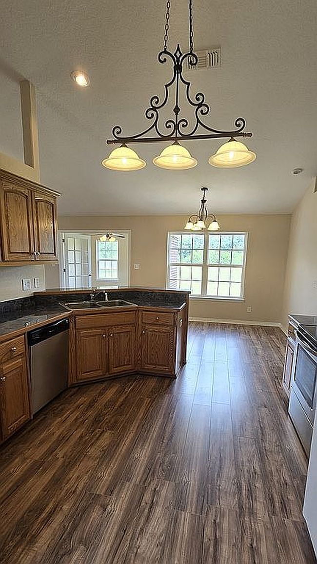 Image of 3332 N Simmons Rd