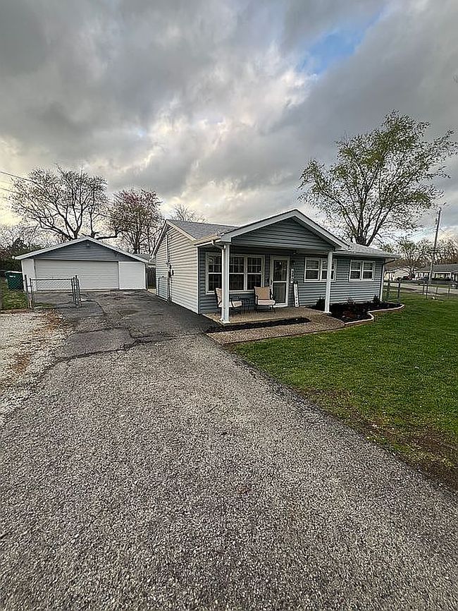 Image of 390 Hillview Blvd