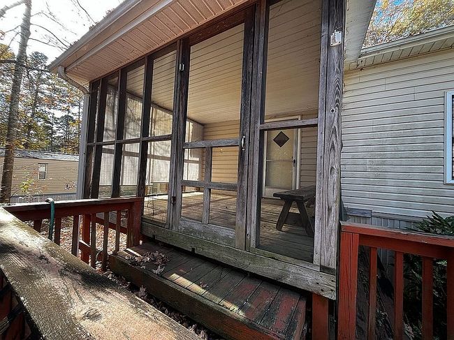 Photo of 878 Hawthorne Dr, Bracey, VA