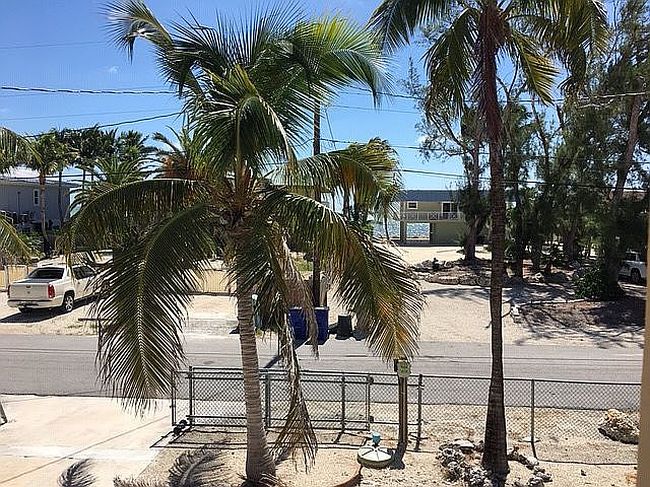 Image of 142 Columbus Dr