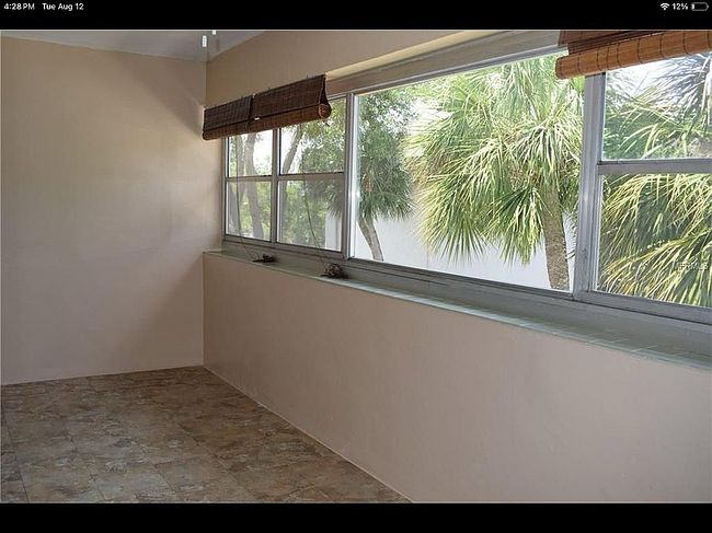 Photo of 6370 1st St N #305, Saint Petersburg, FL