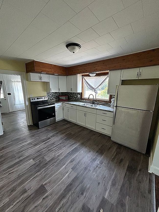 Photo of 23 S Frank St, Pigeon, MI
