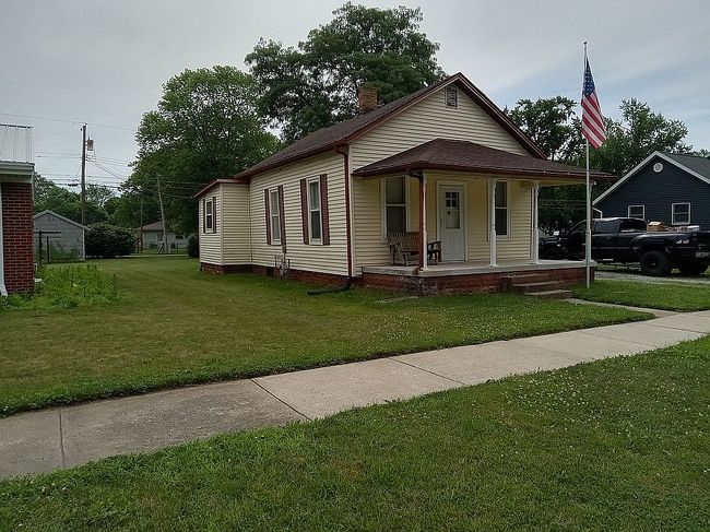 Photo of 906 S 12th St, Goshen, IN
