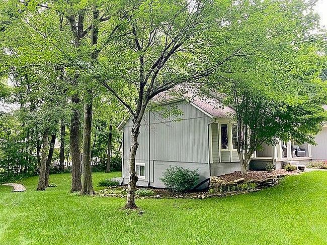 Photo of 3405 Nw Pink Hill Cir, Blue Springs, MO