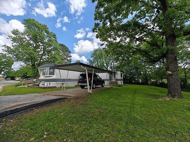 Photo of 15 Goldfinch Dr, Forsyth, MO