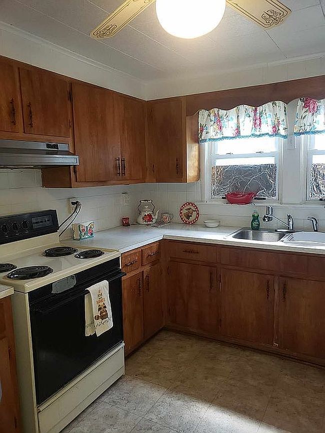 Photo of 325 Virginia Ave, Richlands, VA