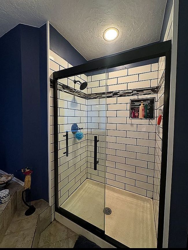 Image of 101 E 4th St Apt 8