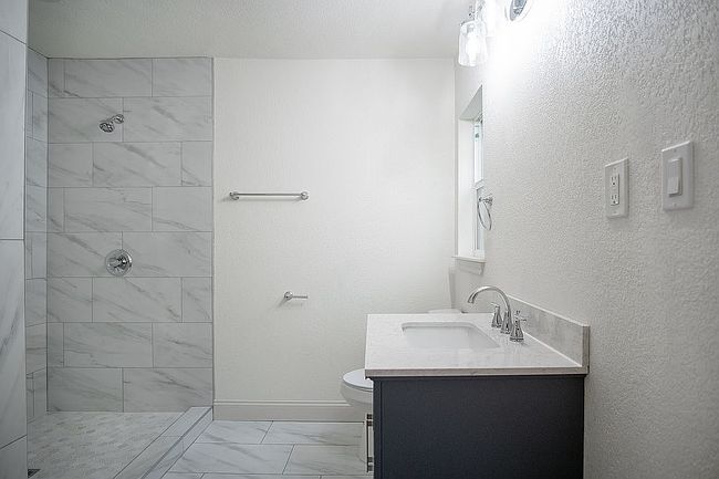 Image of 3317 Mitchell Rd
