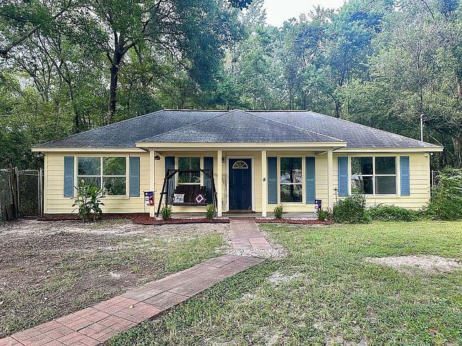 Photo of 7672 Wade Rd