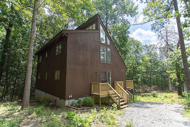 Photo of 144 Club View Dr, Lancaster, VA