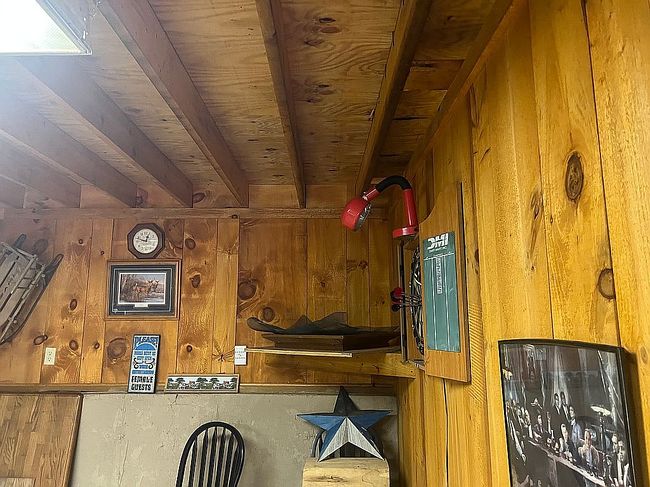 Image of 1 Sharon Ln