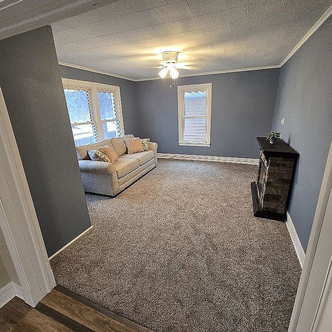 Image of 320 Diagonal St