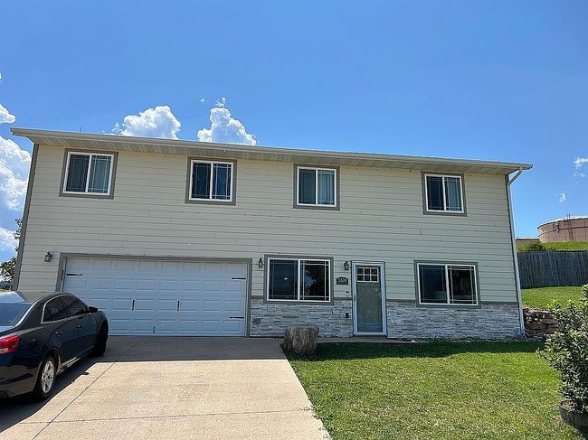 Photo of 3409 Roughlock Ln, Spearfish, SD