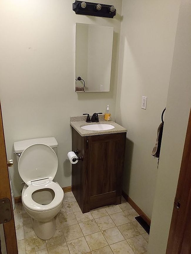 Photo of 334 W 64th St, Davenport, IA