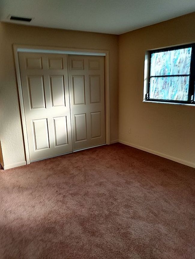 Photo of 1 Sycamore Ct E, Homosassa, FL