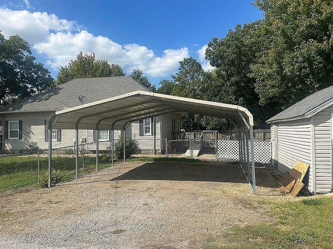 Photo of 210 N 4th St, Arma, KS