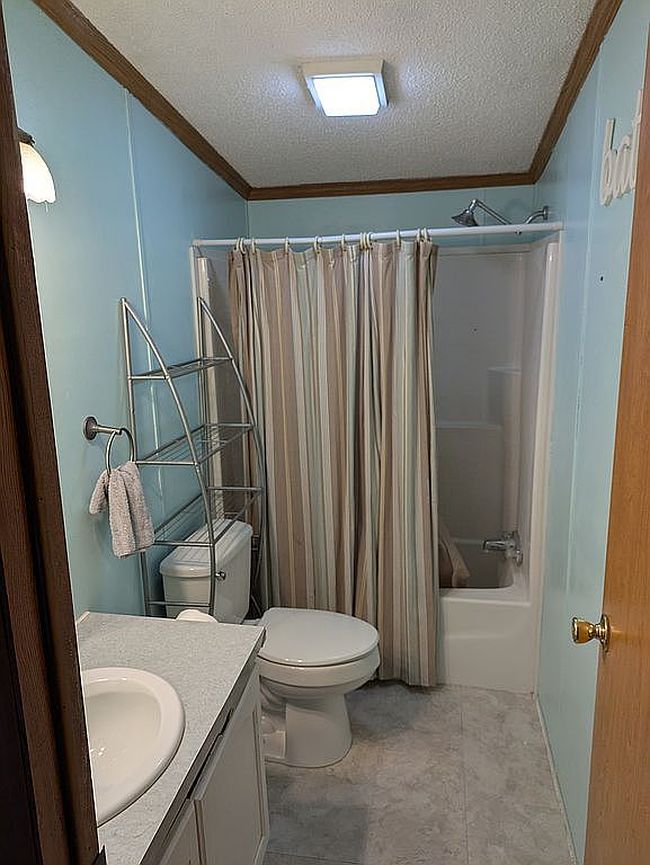 Photo of 106 Edwards Ln, Odon, IN