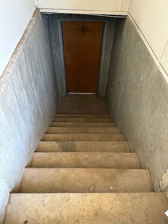 Image of 715 S 900th St E