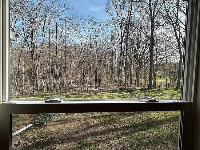Image of 220 Dogwood Ln