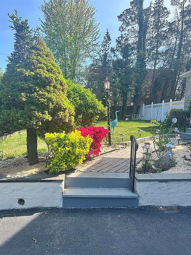 Photo of 61 Newport Rd, Yonkers, NY