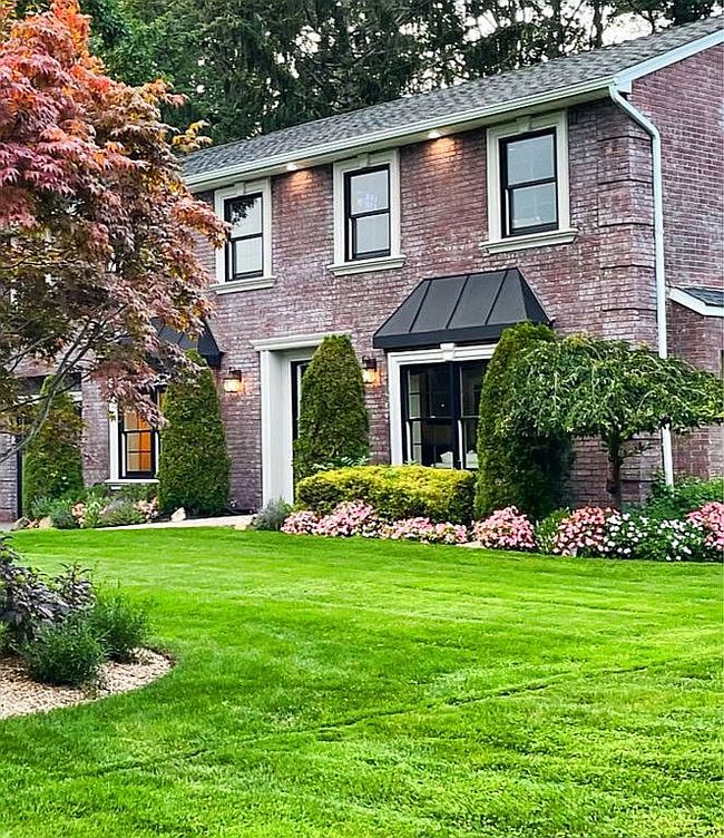 Photo of 112 Twin Oaks Dr, Kings Park, NY