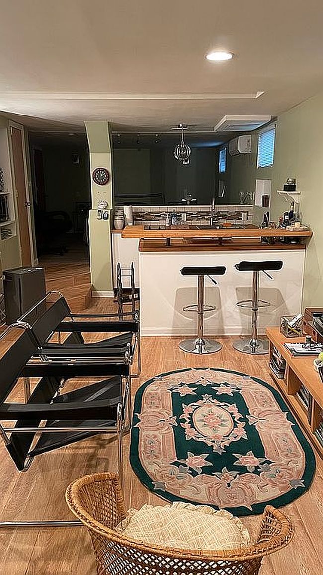 Photo of 100 Van Buskirk Rd, Teaneck, NJ