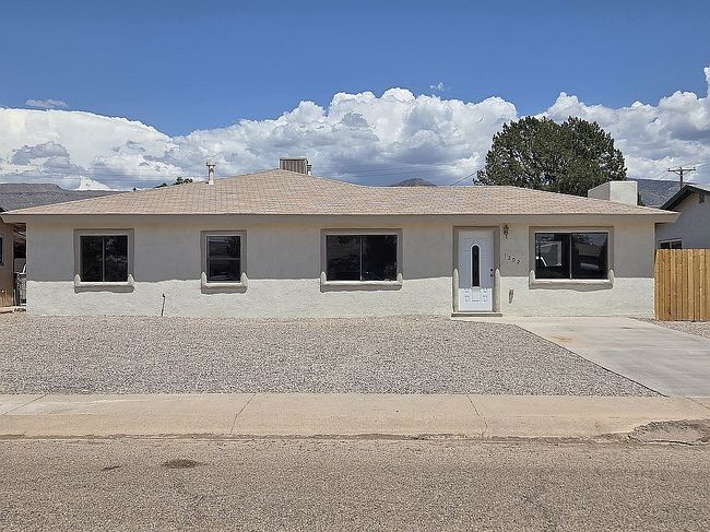 Photo of 1202 Puerto Rico Ave, Alamogordo, NM
