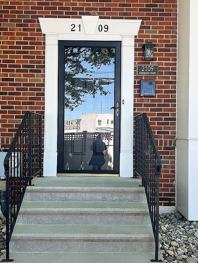 Additional photo 1 of property located at 2109 Sorrento Ct