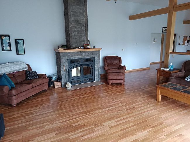 Image of 405 Hogg Rd