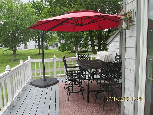 Photo of 119 Summerhaven Dr S, East Syracuse, NY