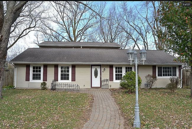 Photo of 4 Sandburg Ct