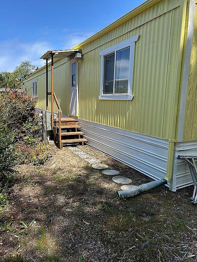 Image of 3760 Highway 101 Space 16