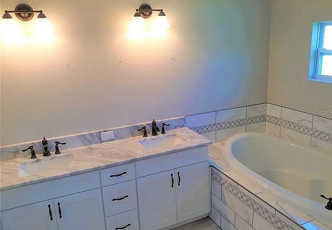 Additional photo 3 of property located at 1920 Saddlewood Ct