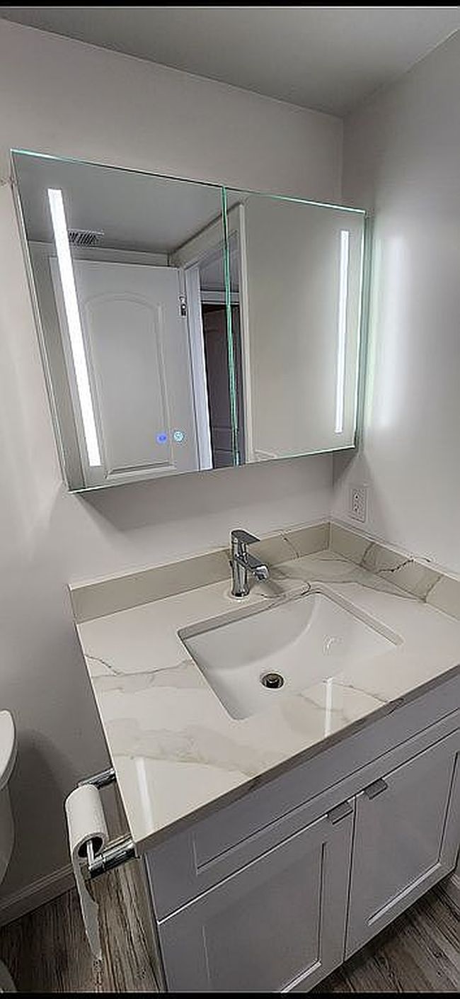 Photo of 243 Castlewood Dr Apt 2