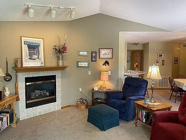 2915 Salem Meadows Dr Sw, Rochester, MN